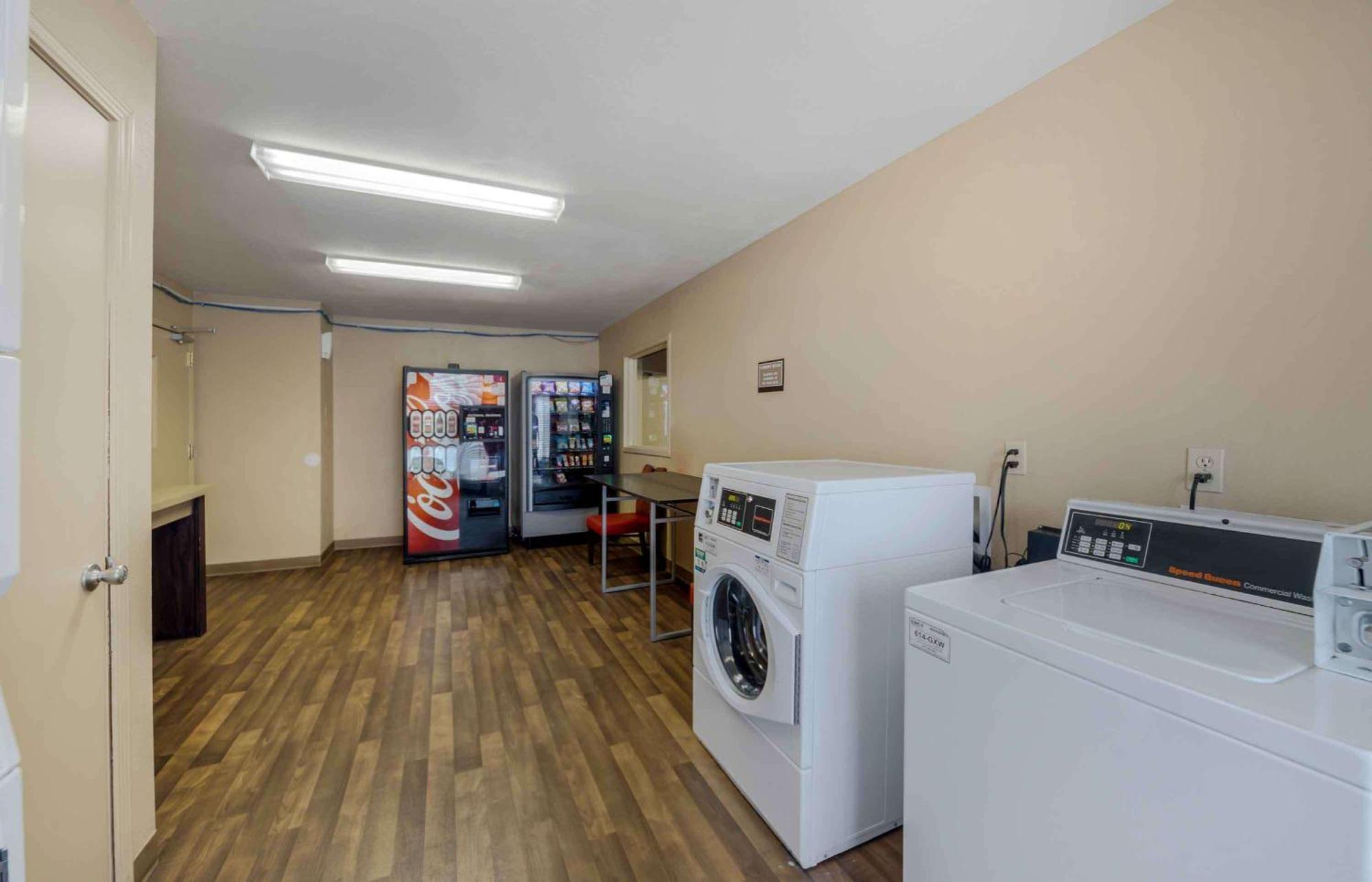 Extended Stay America Suites - Oklahoma City - Northwest Exteriör bild