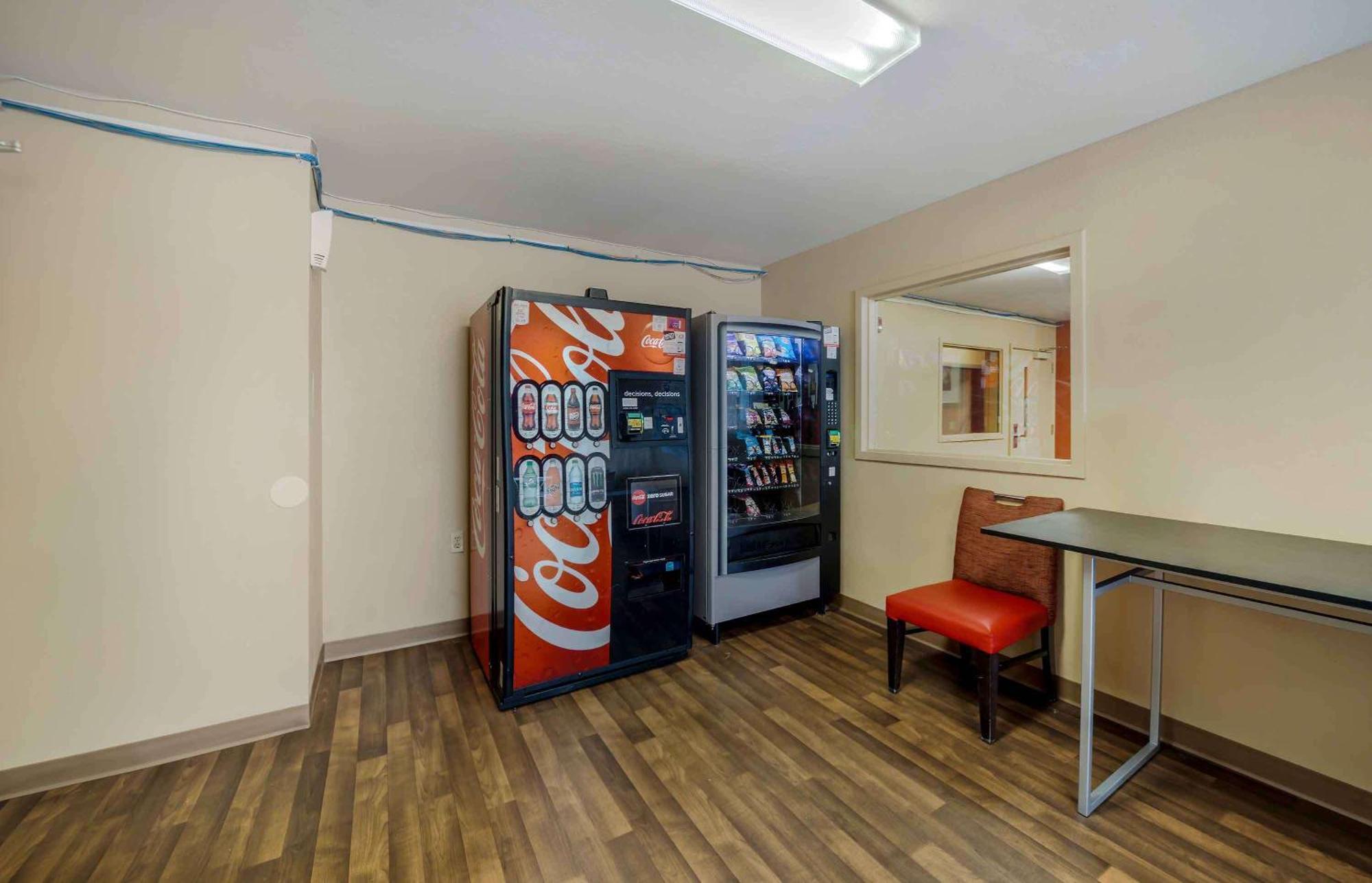 Extended Stay America Suites - Oklahoma City - Northwest Exteriör bild