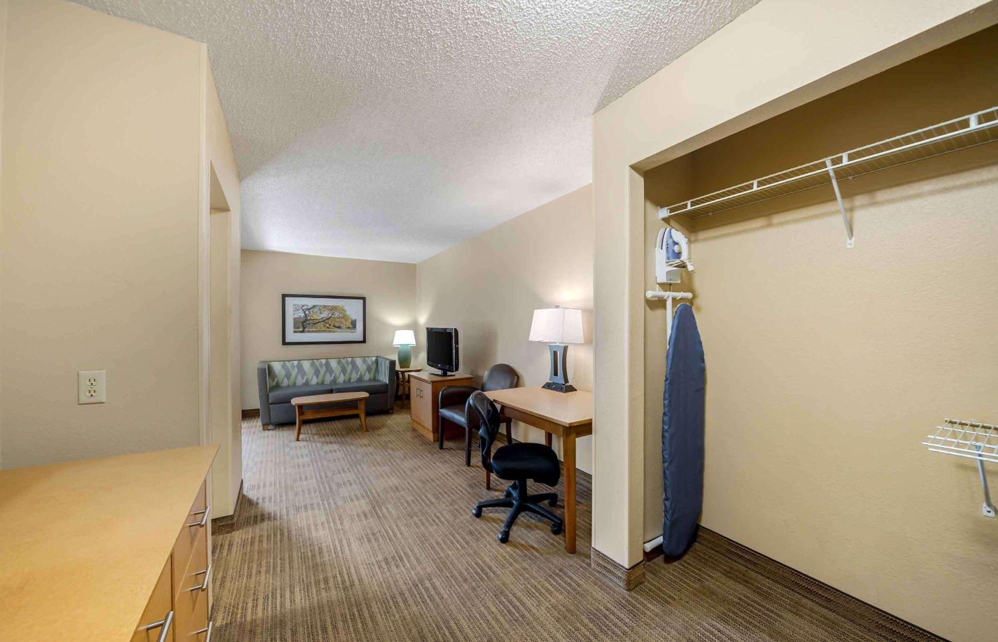 Extended Stay America Suites - Oklahoma City - Northwest Exteriör bild